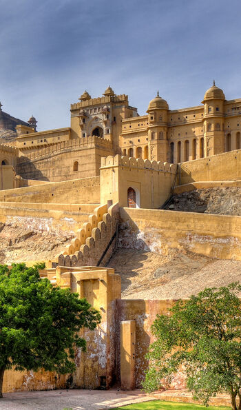 View of the outside of Amber Fort in Jaipur, Rajasthan