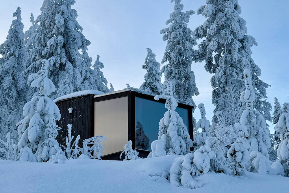 Winter Adventure at Arctic Lumo Resort