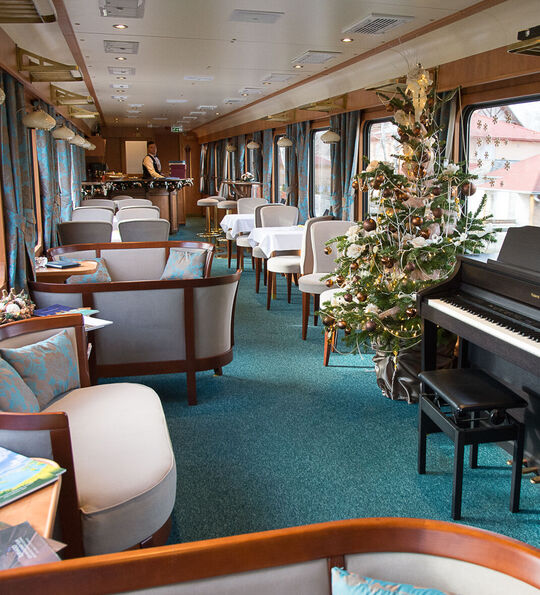 Bar Car, Golden Eagle Danube Express