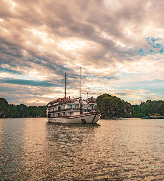 Heritage Line Ginger, Lan Ha Bay