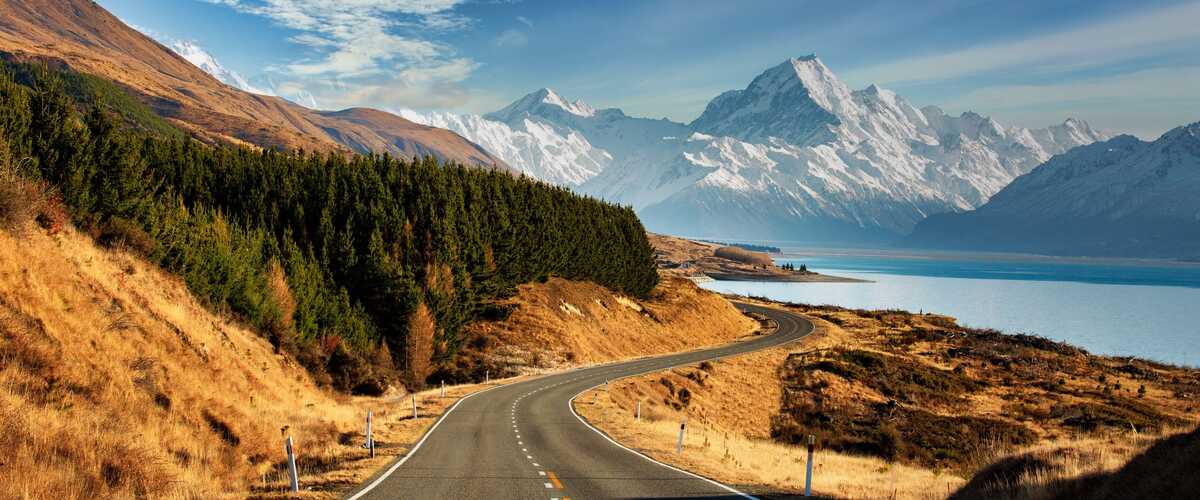 Explore the world... | on a tailor-made road trip