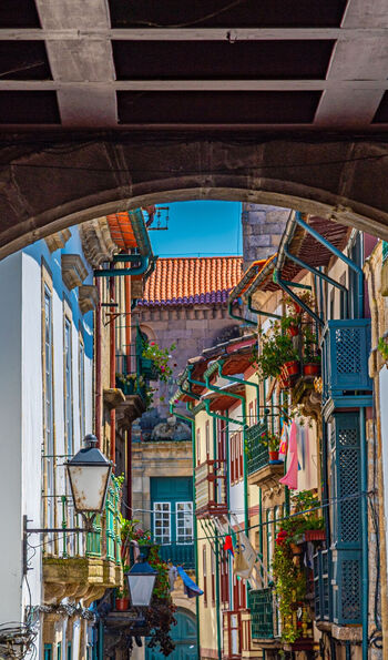 Narrow street in Guimar&atilde;es