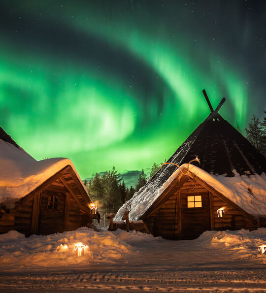 Northern Lights in Finnish Lapland (Arctic TreeHouse Hotel)