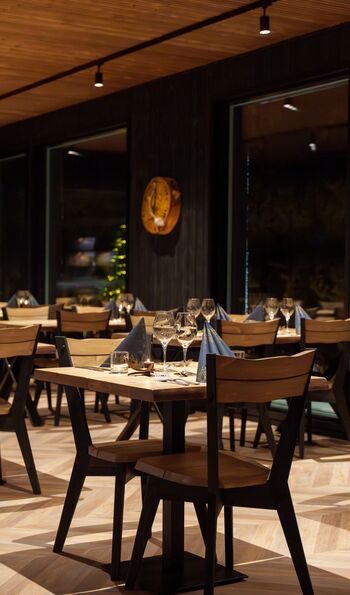 Restaurant at Arctic Lumo Resort