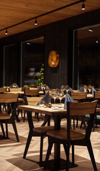 Restaurant at Arctic Lumo Resort