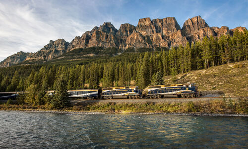 Rocky Mountaineer passing Castle Mountain on the First Passage to the West route