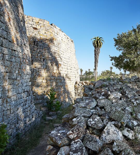 Walled remains of the Great Zimbabwe Monument